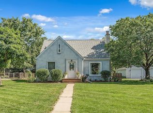 1525 Princeton Ave S, Golden Valley, MN 55416