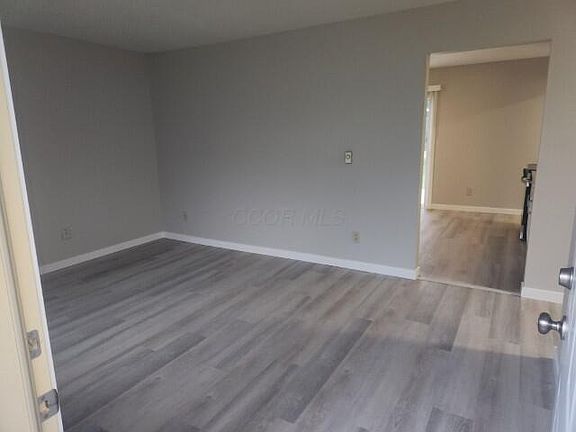 3rd image of 3553 Ventura Blvd