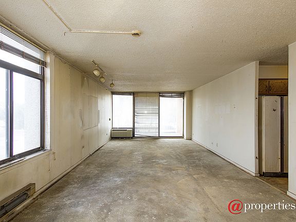Living Room / Dining Room