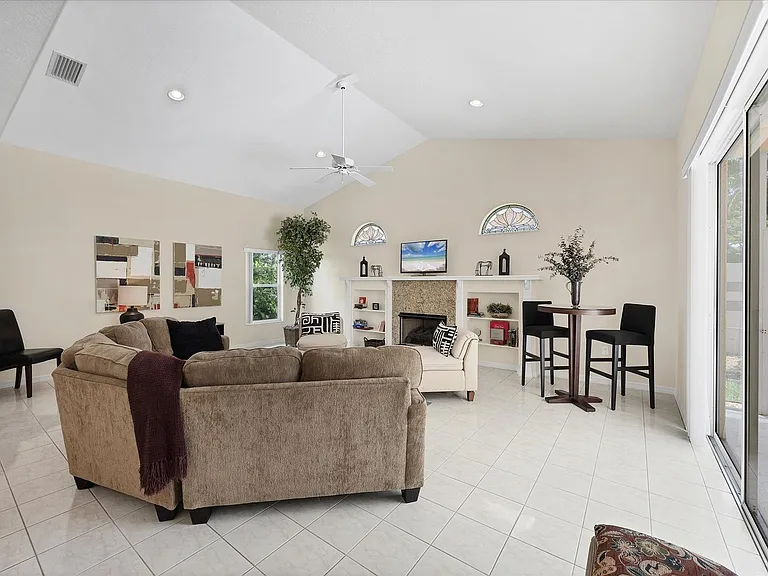 6392 Woodbirch Pl — Photo 15