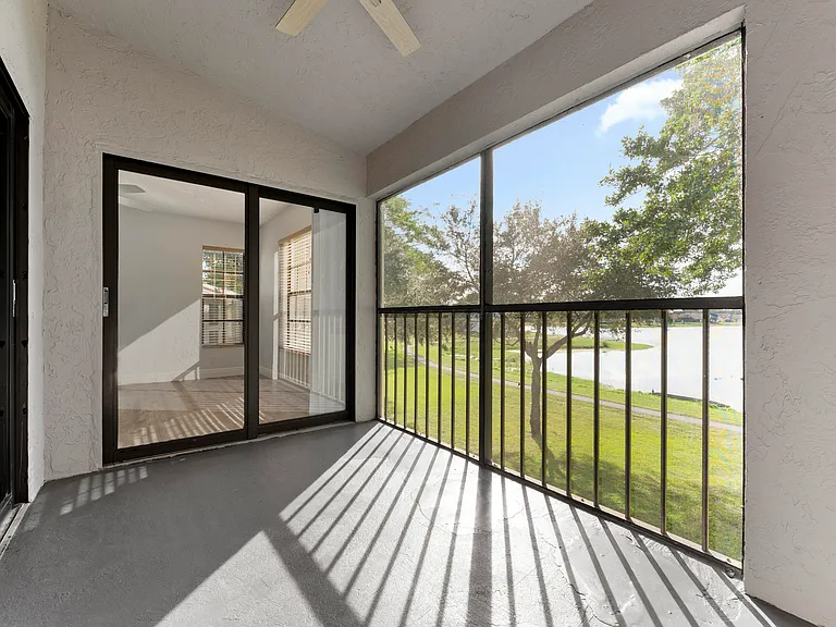 2900 Olivewood Ter #201 — Photo 16