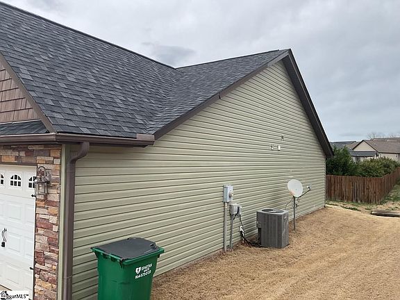 2nd image of 313 Gleaner Dr