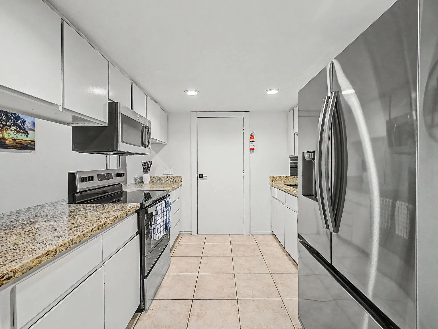 4 bed, 2.0 bath, 1600 sqft, $771 — Photo 4