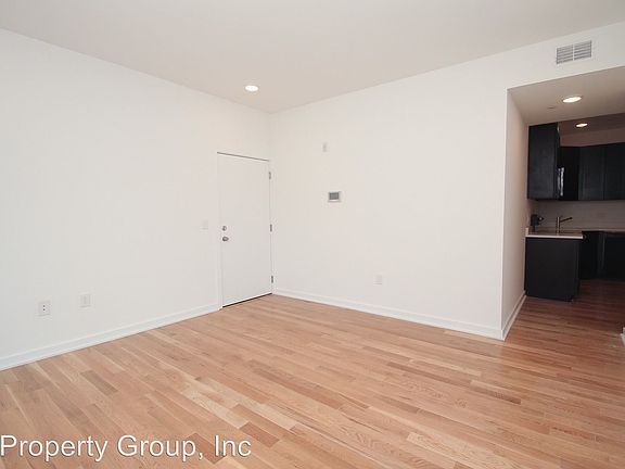 5th image of 1918 E Cumberland St APT F