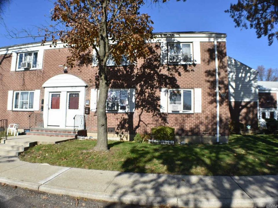 1st image of 22127 Braddock Ave #1