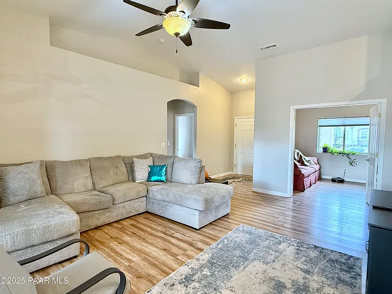 6622 E Farmstead Rd — Photo 11