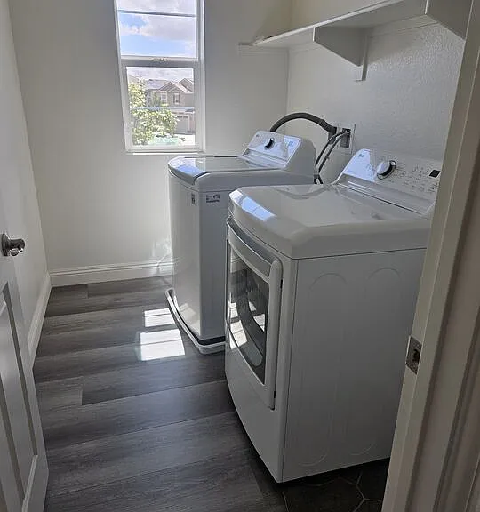1671 Yarrow Pl — Photo 9