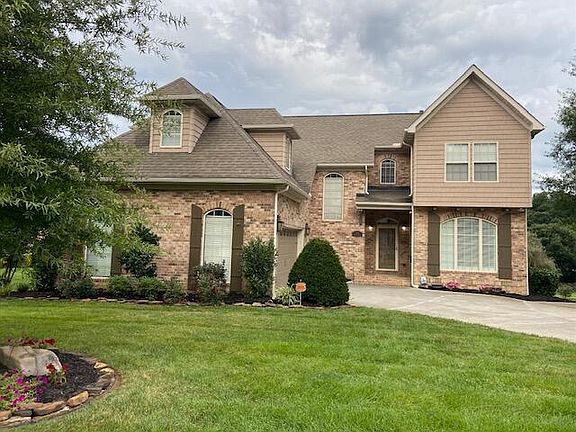 3rd image of 506 Glen Abbey Blvd