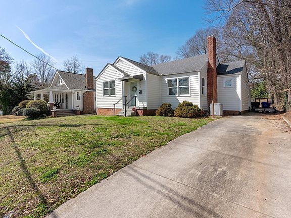 5th image of 10 Waccamaw Ave