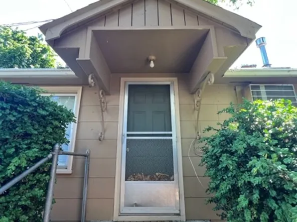410 Hamilton St #D, Medford, OR 97501