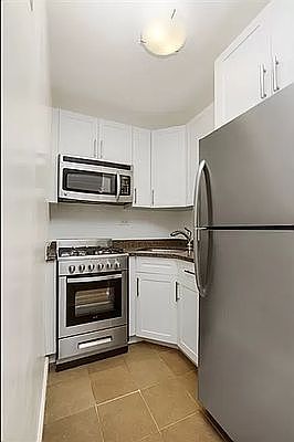 1st image of 320 E 58th St APT 6K