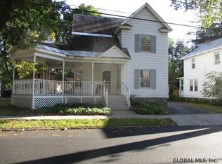 6 4th St, Glens Falls, NY 12801