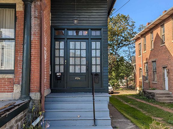 2nd image of 404 W Main St #2B