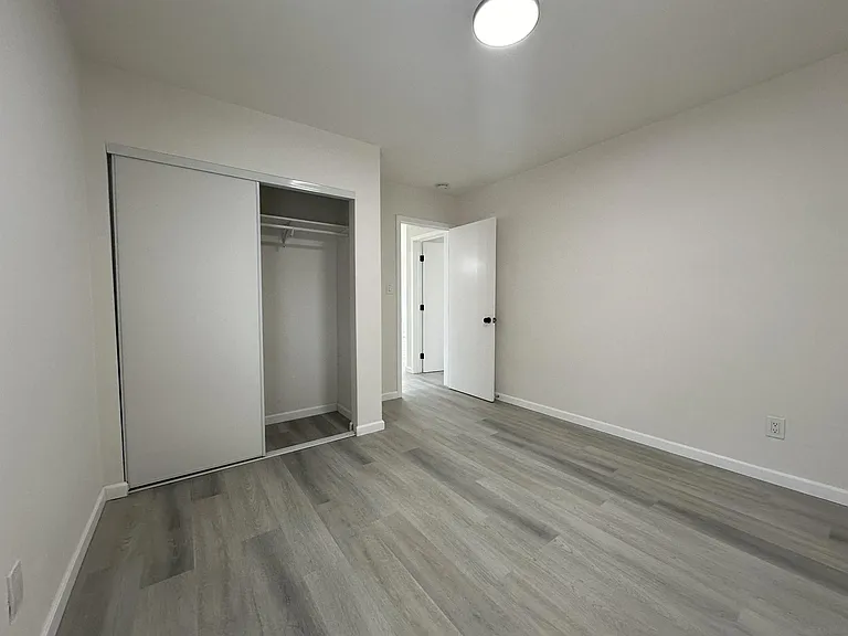 1109 S 36th St #3 — Photo 4