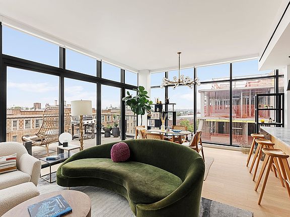 3rd image of 21-21 31st St Unit Pha