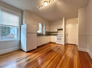 30 Summit Ave APT 1, Salem, MA 01970
