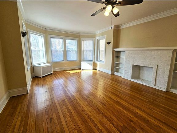 3rd image of 4021 N Mozart St APT 2N