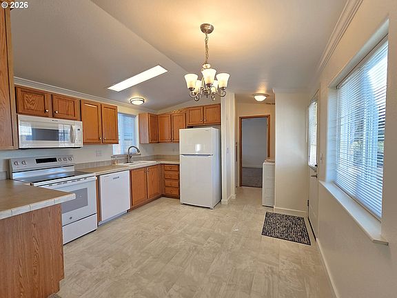 3rd image of 1240 Embarcadero Cir