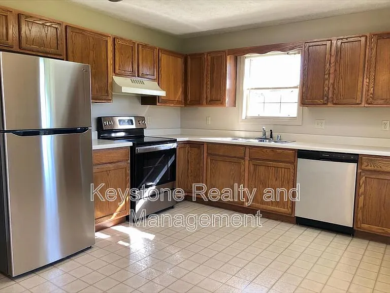 5869 Julien Rd — Photo 12