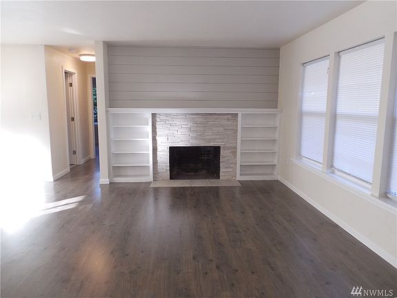 3rd image of 8969 Gravelly Lake Dr SW