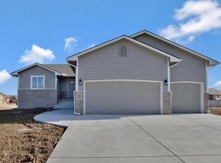 2273 S Tara Falls Ct, Wichita, KS 67207