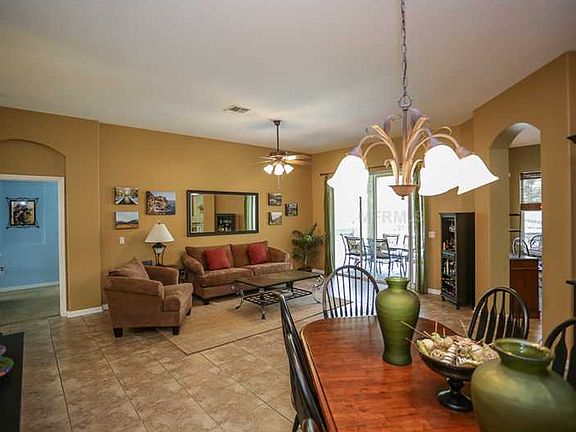 3rd image of 826 Santee Terre Ln