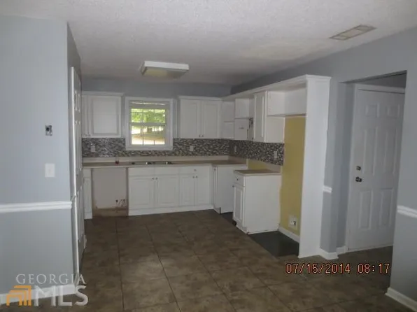 218 Seminary Rdg, Griffin, GA 30224