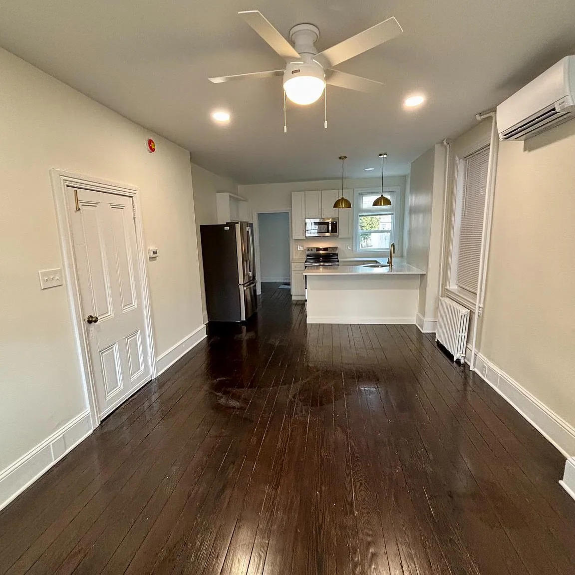 1 bed, 1000 sqft, $2,200 — Photo 4