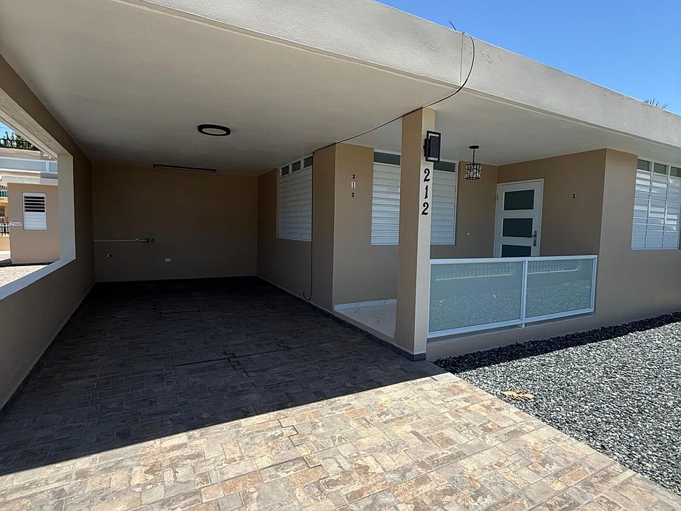 1st image of 212 Calle Alberto Radl #1