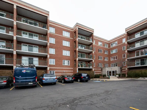 5225 N Riversedge Ter APT 314, Chicago, IL 60630
