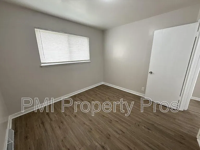 7701 W Hampton Ave #4 — Photo 13
