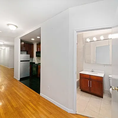 Rented by Domus Realty | media 16