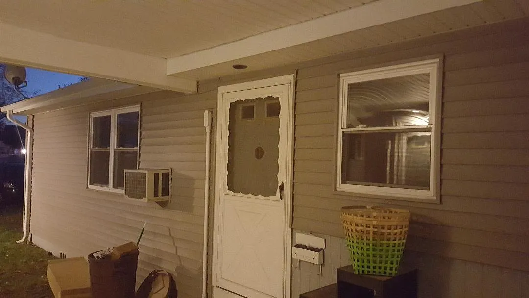 2 bed, 100 sqft, $1,750 — Photo 1