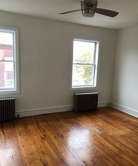 1018 Carpenter St — Photo 17