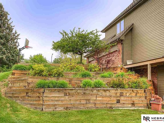5th image of 21945 Stanford Cir