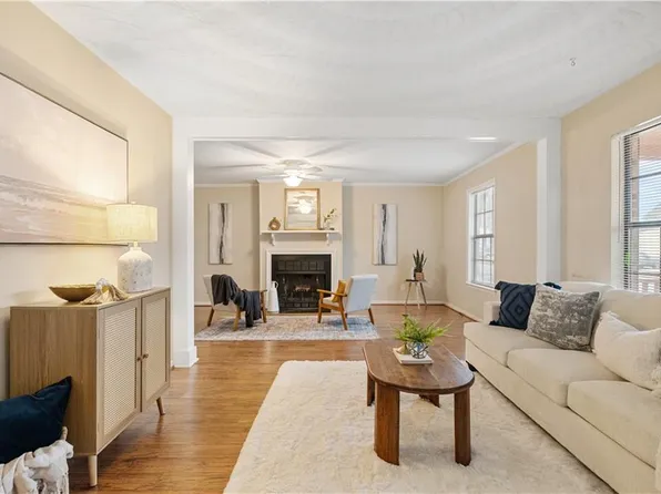 6820 Cedarwood Ct, Norfolk, VA 23513