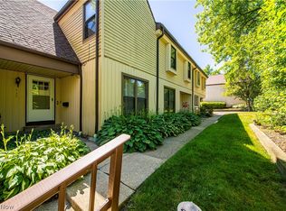 938 Som Center Rd, Cleveland, OH 44143