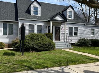 256 N Wellwood Ave, Lindenhurst, NY 11757
