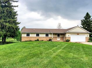 5437 E Hill Rd, Grand Blanc, MI 48439