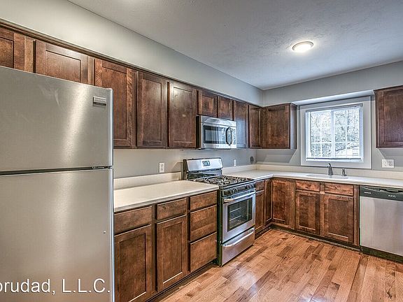 2nd image of 422 N 40th St APT 4