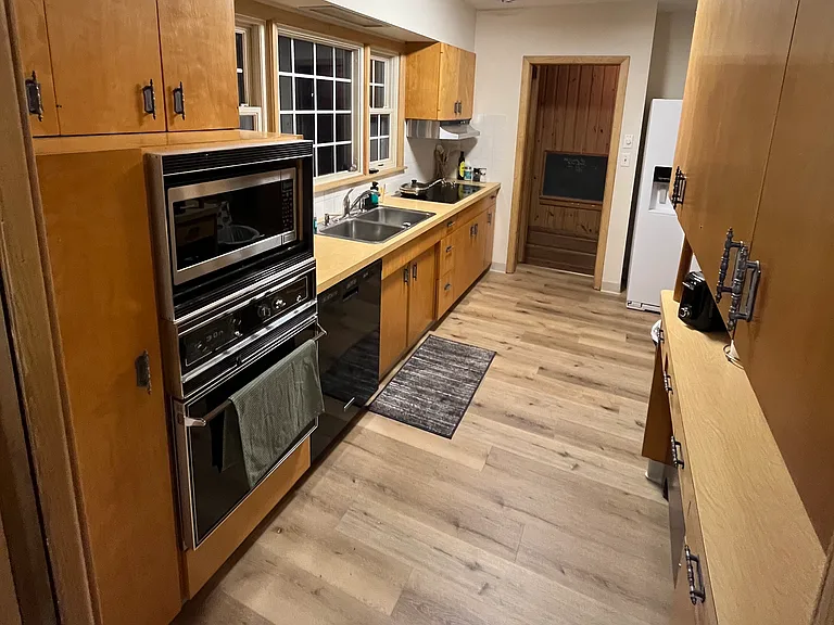 2107 Washington Ave — Photo 4