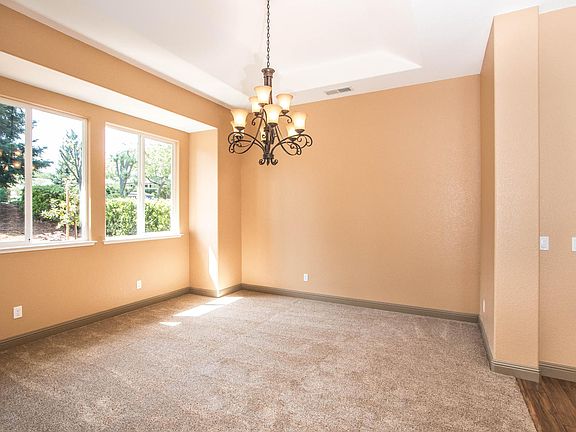 4th image of 4807 Danbury Cir