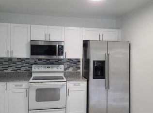 720 SW 7th St, Hallandale, FL 33009
