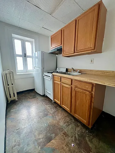 Clifton Ave 1001 Photo 1