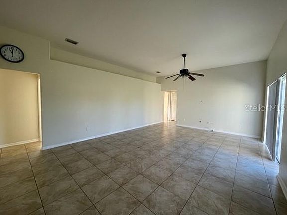 4th image of 1607 Avondale Ridge Dr