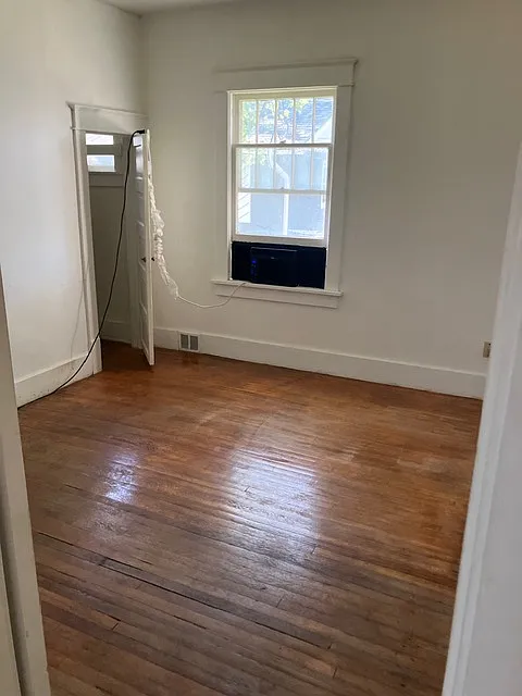 1410 Norris Ave. (6 plex) - 2 — Photo 4