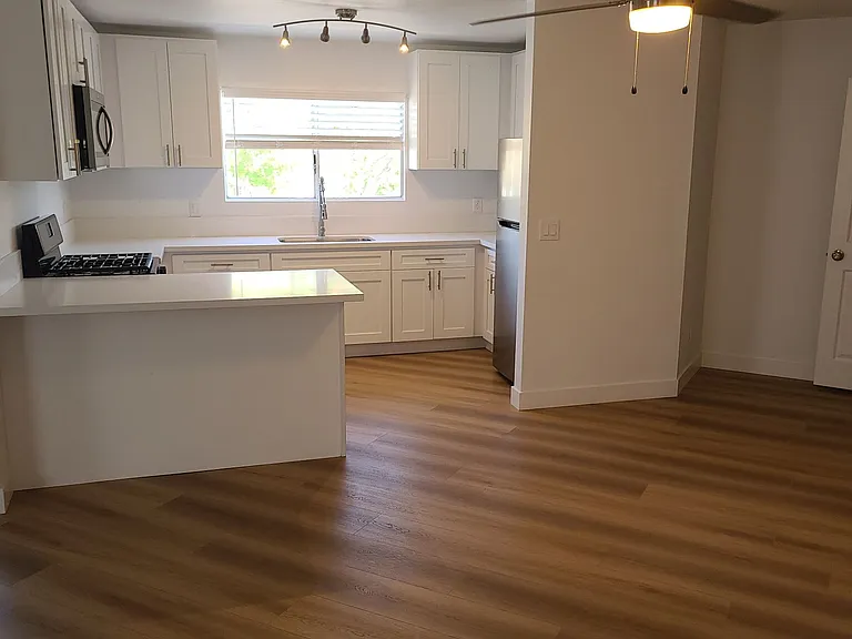3101 Eagle Rock Blvd — Photo 64