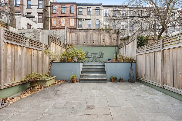 Rented by Compass | media 17