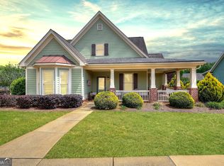 125 Hawthorn Way, Hoschton, GA 30548