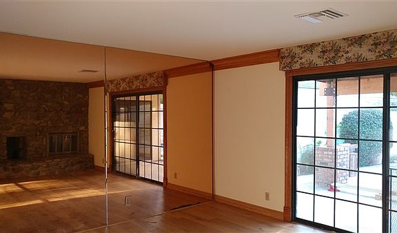 3rd image of 20637 Vendale Dr